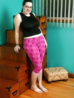 Cori Cumming On Hairy Pussy