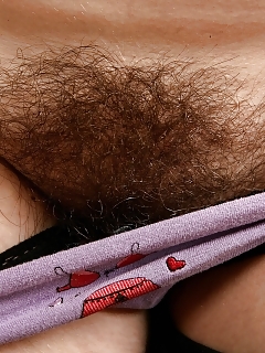 Simone Hairy Twink