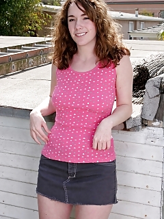 Sammy Hairy Pussy Picture Gallery