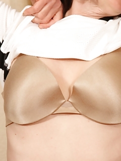 Artimesia Hairy Bottoms