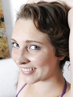 Lillith Hairy Teen Pussy Photos