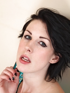 Allex Atk Hairy Anastasia