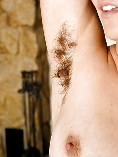 Ceejay Hairy Iranian Pussy