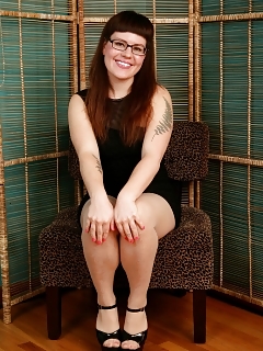 Olivia Hairy Women Fucking Women