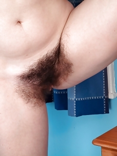 Beryl Hairy Teen Webcam