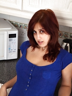 Jasmine Hairy Girls Chat