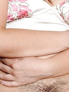 Luna Alexia Hairy Pic