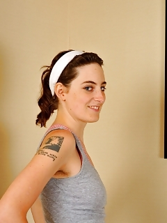 Iris Women Hairy Pussys