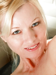 Heidi Hairy Indian Girl Pussy Pictures