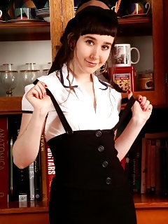 Urtica Hairy Vagine Women