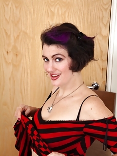 Sadie Lune Nude Hairy Teen Girls