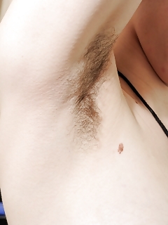 Rhiannon Large Hairy Pussy